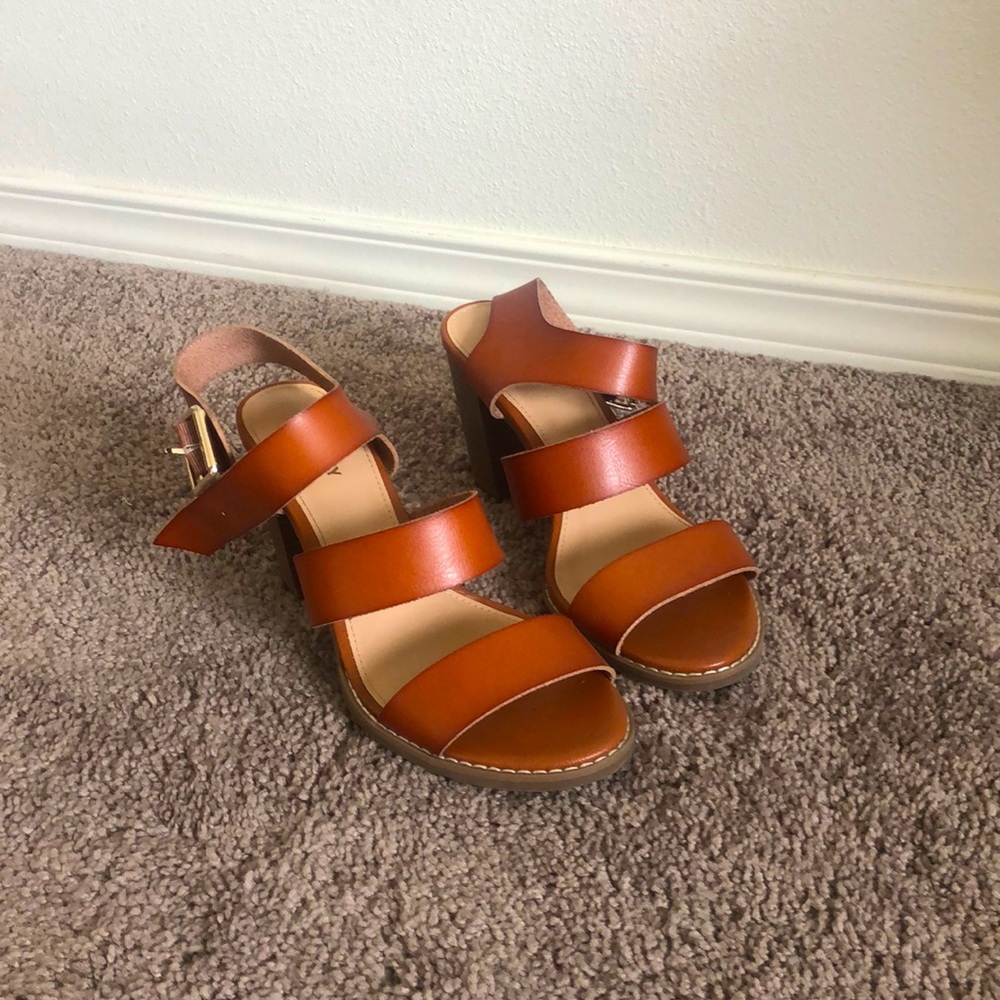 OLD NAVY Strappy Heels